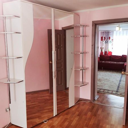 2 Комн Квартира В Центре По Пушкина Qostanai Exterior foto